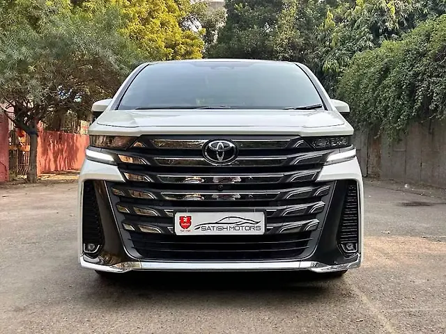 Used 2024 Toyota Vellfire in Delhi