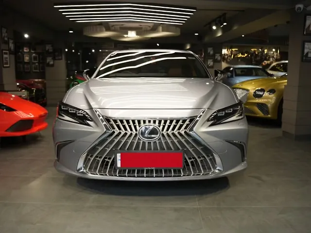 Used 2025 Lexus ES in Delhi Used 2025 Lexus ES in Delhi