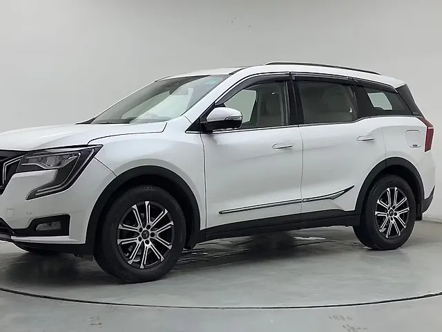 Used 2022 Mahindra XUV700 in Delhi