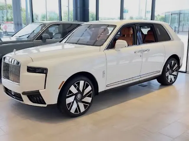 Used Rolls-Royce Cullinan SUV in Delhi