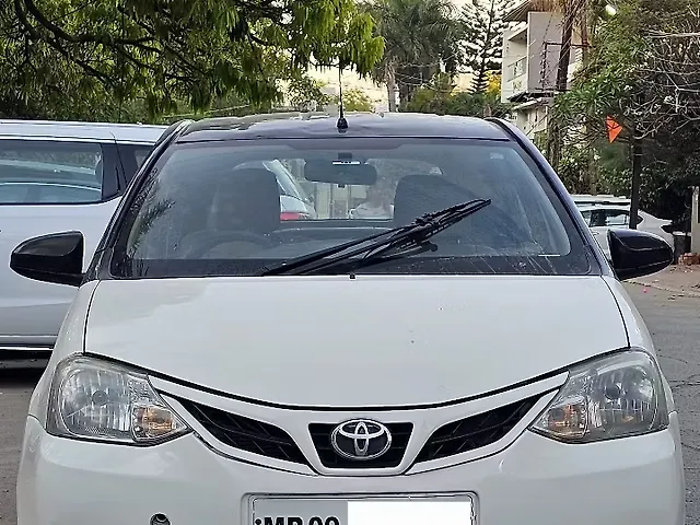 Used 2016 Toyota Etios Liva in Indore