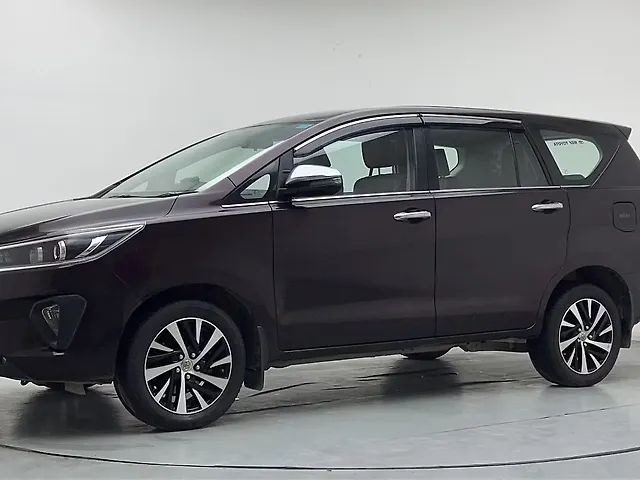 Used 2022 Toyota Innova Crysta in Delhi