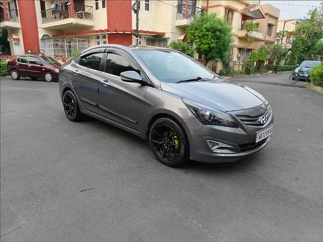 Used 2016 Hyundai Verna in Kolkata