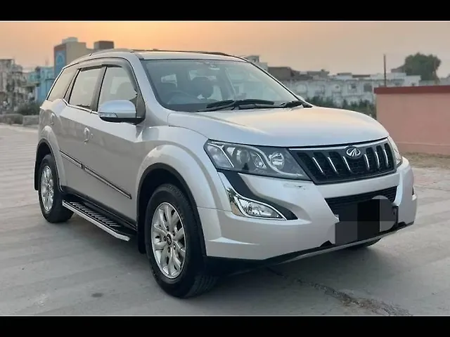 Used Mahindra XUV500 [2015-2018] W10 1.99 in Kheda