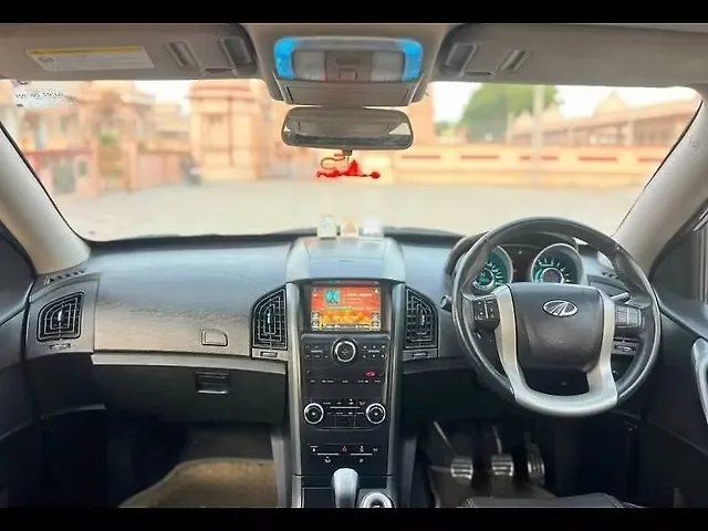Used Mahindra XUV500 [2015-2018] W10 1.99 in Kheda