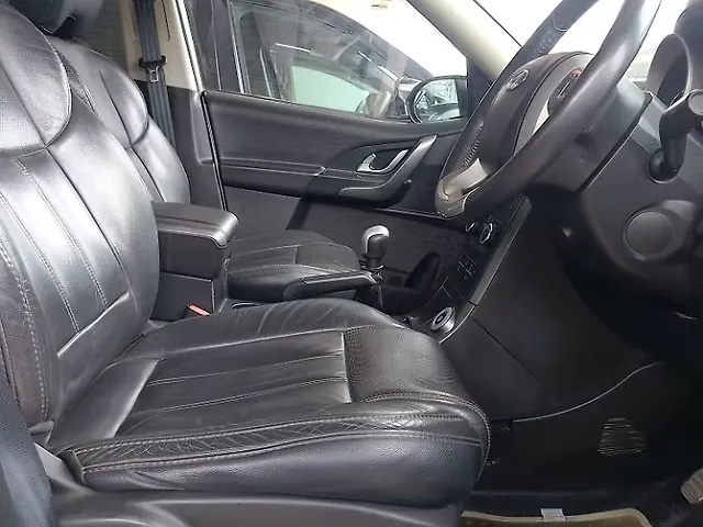 Used Mahindra XUV500 [2015-2018] W10 1.99 in Kheda