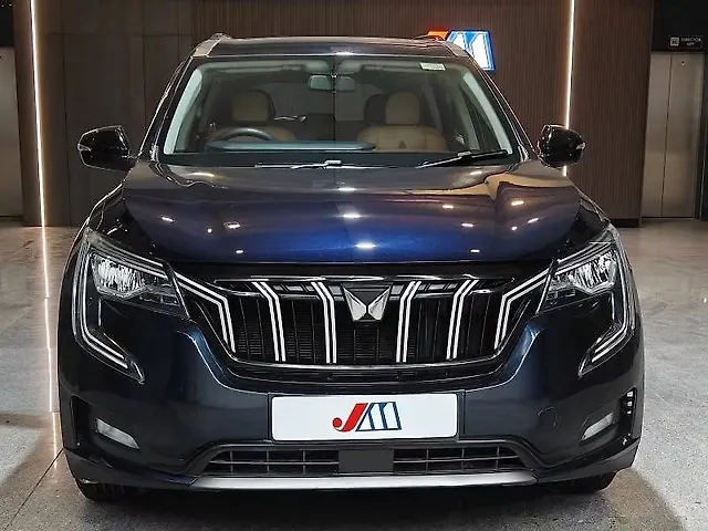 Used 2022 Mahindra XUV700 in Ahmedabad