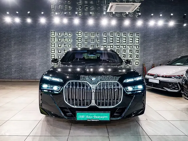 Used 2025 BMW i7 in Delhi