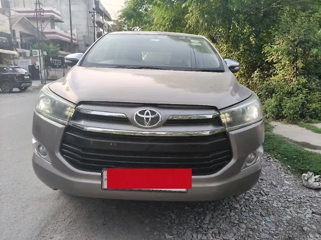 Used 2022 Toyota Innova Crysta in Lucknow