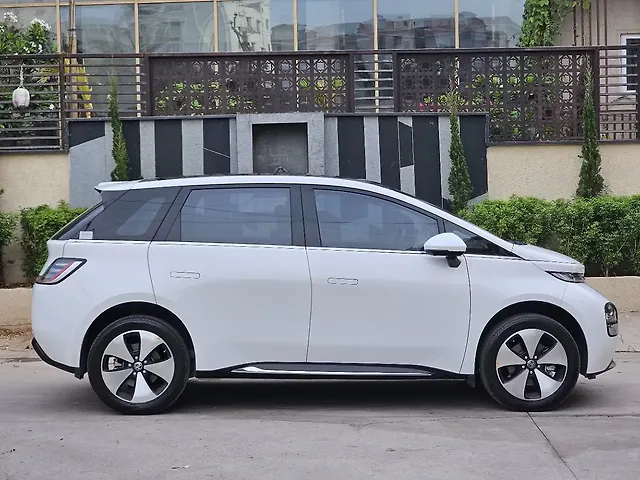 2025 MG Windsor EV - Photo 3