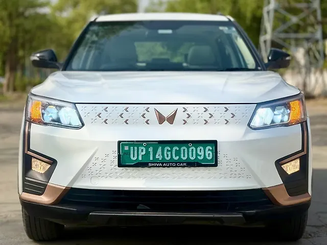 Used 2024 Mahindra XUV400 in Delhi