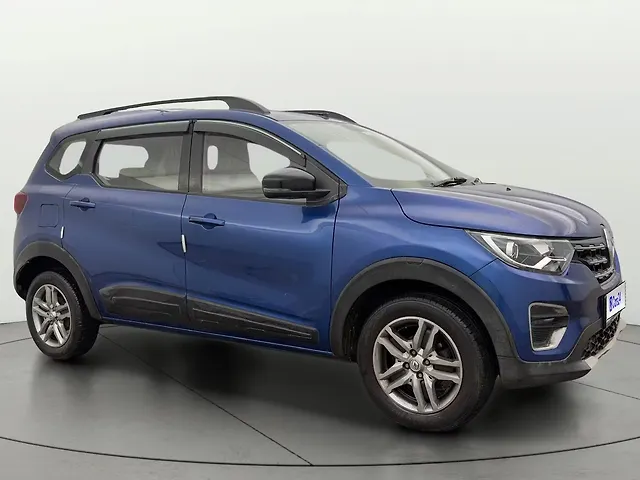 Used 2022 Renault Triber in Noida