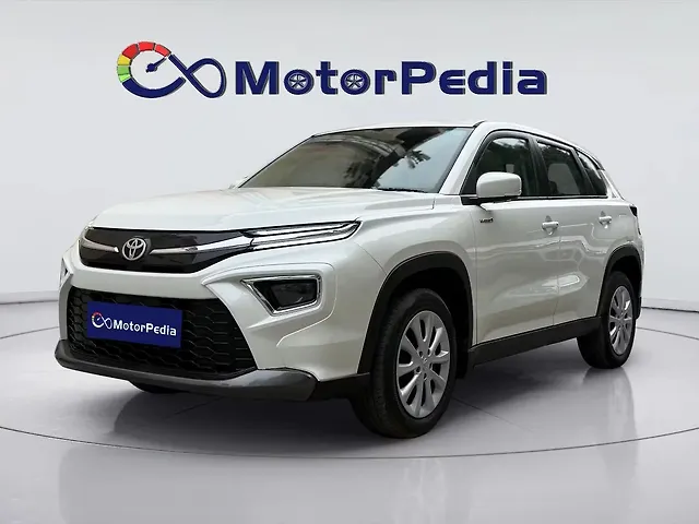 Used 2024 Toyota Urban Cruiser Hyryder in Delhi