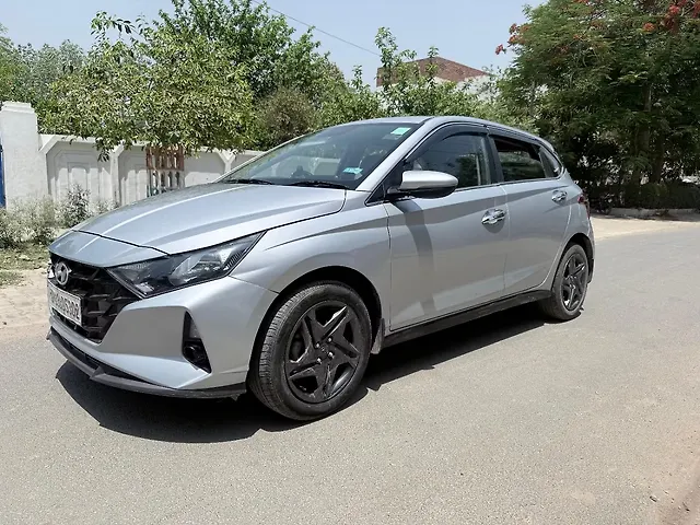 Used Hyundai i20 [2020-2023] Sportz 1.2 MT [2020-2023] in Agra