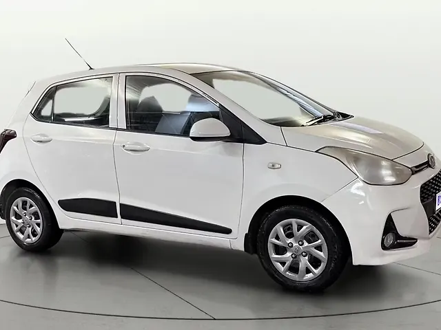 Used 2017 Hyundai Grand i10 in Delhi