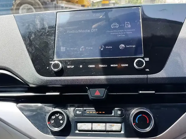 Used Kia Carens [2022-2023] Prestige 1.5 Petrol MT 7 STR in Mumbai