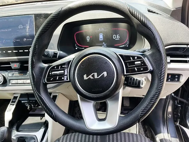 Used Kia Carens [2022-2023] Prestige 1.5 Petrol MT 7 STR in Mumbai