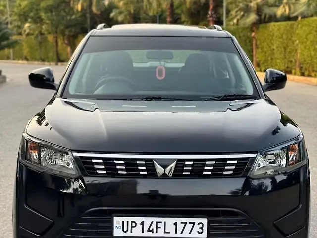 Used 2023 Mahindra XUV300 in Delhi