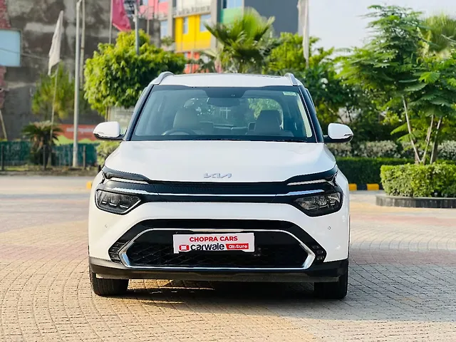 Used 2022 Kia Carens in Mohali