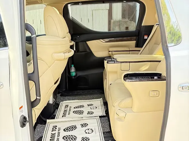 Used Toyota Vellfire [2020-2023] Hybrid in Mumbai