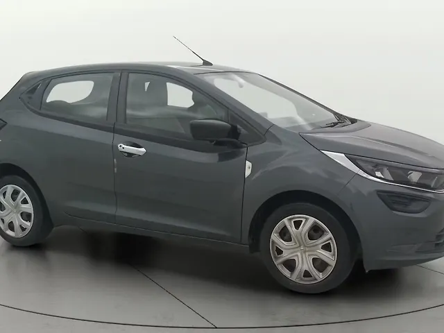 Used 2021 Tata Altroz in Bangalore