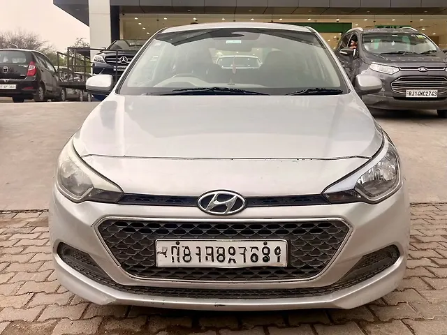 Used 2014 Hyundai i20 in Jaipur