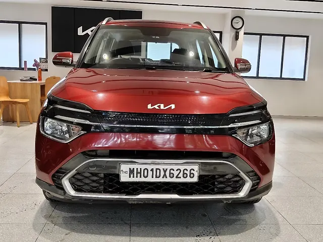 Used 2022 Kia Carens in Mumbai