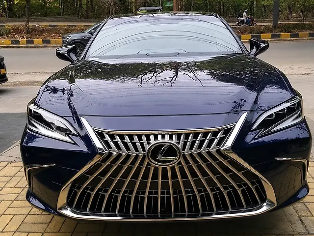 Used 2025 Lexus ES in Hyderabad