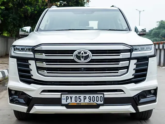 Used 2023 Toyota Land Cruiser in Delhi Used 2023 Toyota Land Cruiser in Delhi