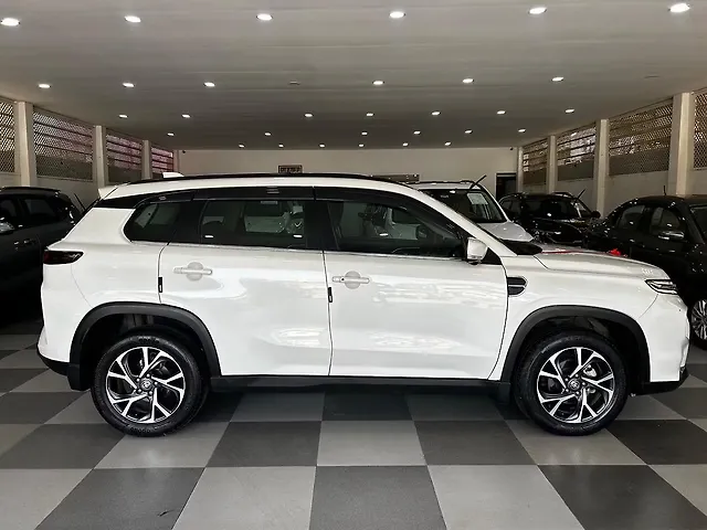Used Toyota Urban Cruiser Hyryder V AT NeoDrive [2023-2025] in Chennai