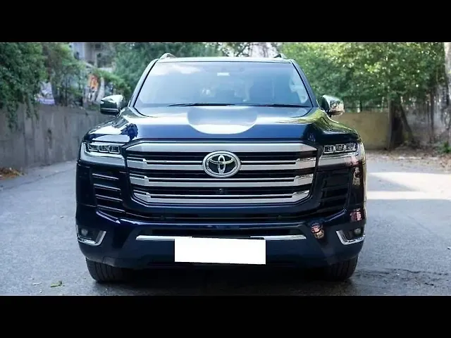 Used 2023 Toyota Land Cruiser in Delhi Used 2023 Toyota Land Cruiser in Delhi