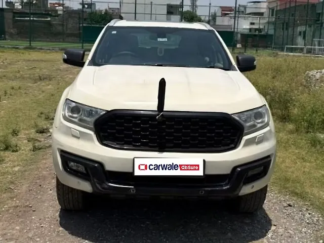 Used 2016 Ford Endeavour in Dehradun