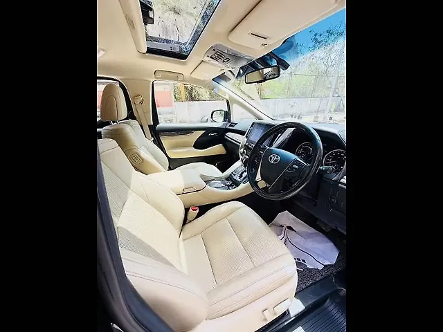 Used Toyota Vellfire VIP – Executive Lounge Hybrid (Electric + Petrol) Automatic in Mumbai