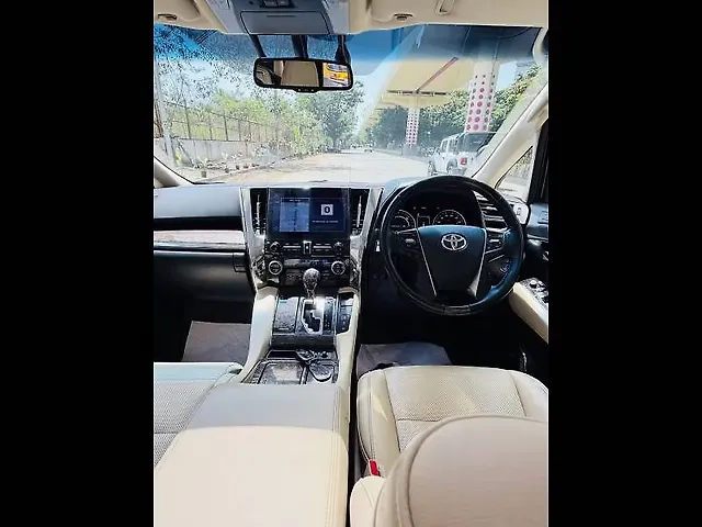 Used Toyota Vellfire VIP – Executive Lounge Hybrid (Electric + Petrol) Automatic in Mumbai