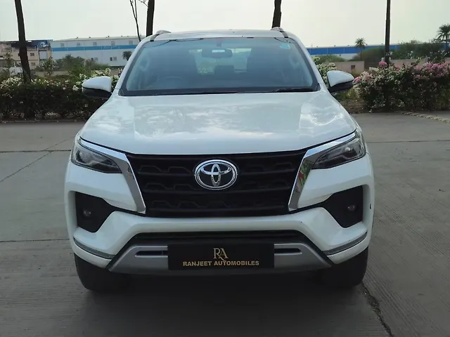 Used 2021 Toyota Fortuner in Indore
