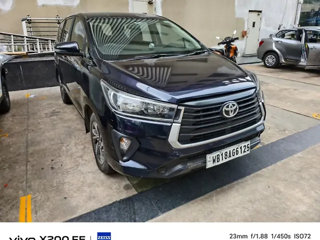 Used 2022 Toyota Innova Crysta in Kolkata