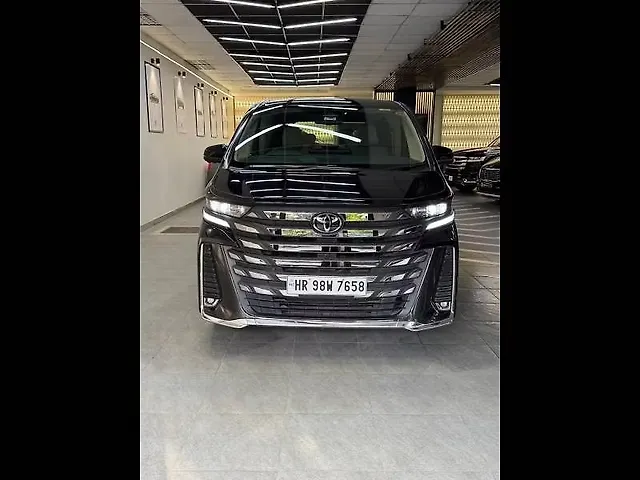 Used 2025 Toyota Vellfire in Delhi