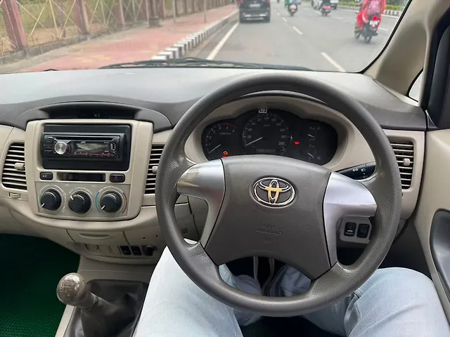 Used Toyota Innova [2013-2014] 2.5 GX 7 STR BS-III in Bhopal