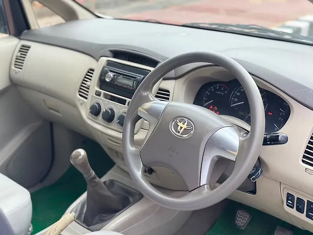 Used Toyota Innova [2013-2014] 2.5 GX 7 STR BS-III in Bhopal