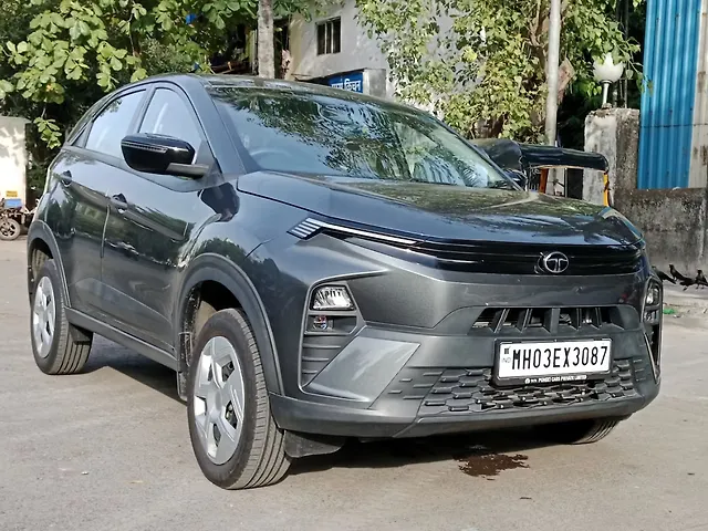 Used 2025 Tata Nexon in Mumbai