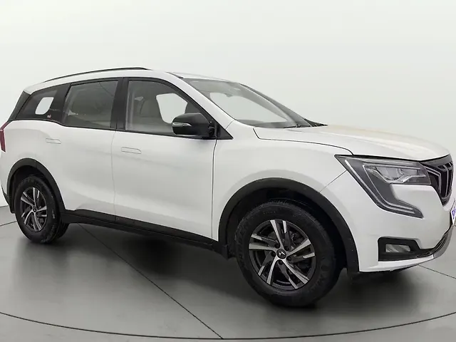 Used 2022 Mahindra XUV700 in Delhi