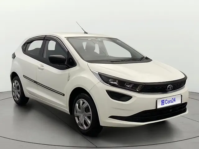 Used 2024 Tata Altroz in Lucknow