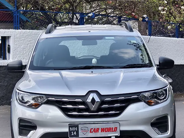 Used 2023 Renault Triber in Pune