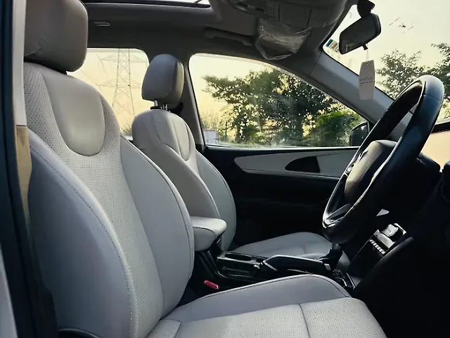 Used Mahindra Old Generation XUV700 AX 5 Diesel AT 5 STR [2021] in Gurgaon