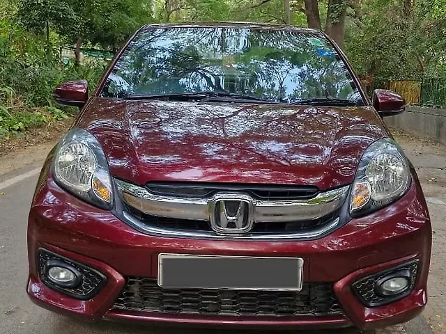 Used 2017 Honda Amaze in Delhi