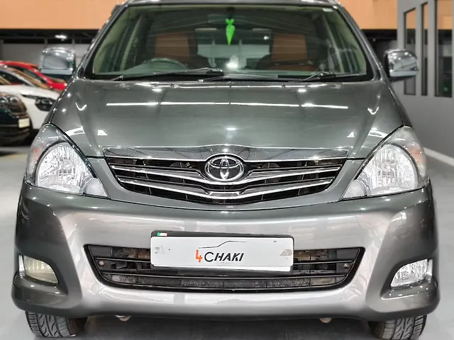 Used 2009 Toyota Innova in Pune
