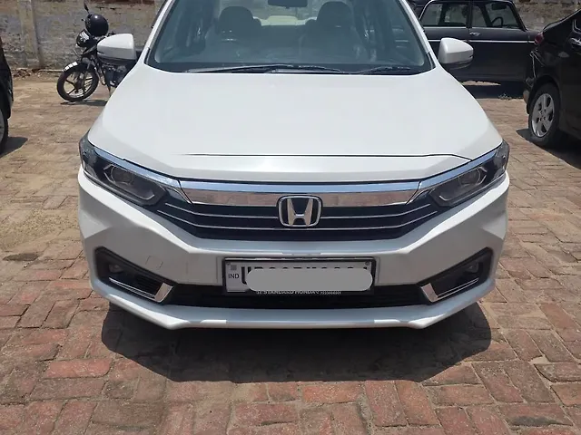 Used 2024 Honda Amaze in Lucknow