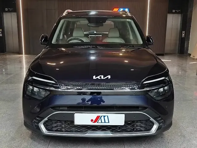 Used 2022 Kia Carens in Ahmedabad Used 2022 Kia Carens in Ahmedabad
