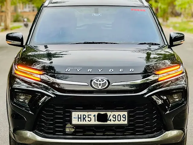 Used 2025 Toyota Urban Cruiser Hyryder in Delhi