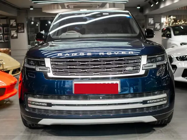 Used 2022 Land Rover Range Rover in Delhi